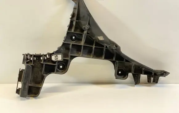 Audi A3 S3 8P Bumper support mounting bracket corner 8P3807378B