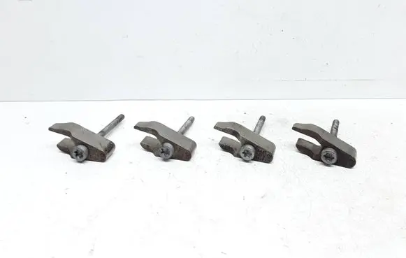 Mercedes-Benz E W212 Fuel Injector clamp holder A6510160438