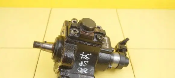 Opel Insignia A Fuel injection high pressure pump 0445010193 A20DTH