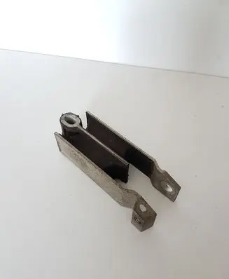 Volvo V70 Engine mount bracket 9487476