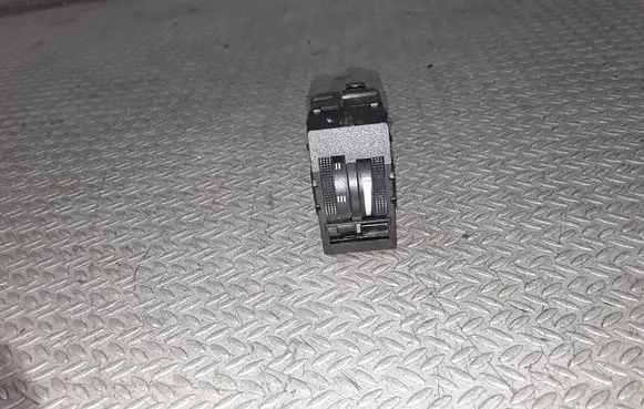 Audi A3 S3 8L Headlight level height control switch 8L0919094A