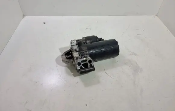 BMW 5 F10 F11 Starter motor 1005841073