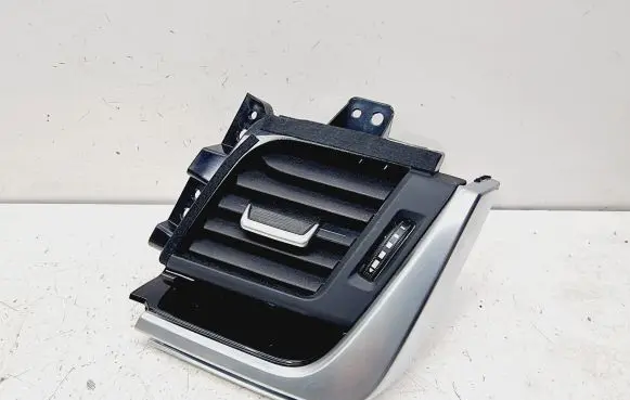 Nissan Qashqai J12 Dashboard side air vent grill/cover trim 687616UA1A 682106UA0D