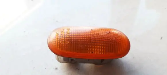 Mitsubishi Colt Front fender indicator light 6R0191048