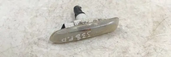 BMW 3 E46 Front fender indicator light 2228592