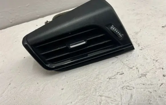 BMW 2 F46 Dashboard side air vent grill/cover trim 9262957