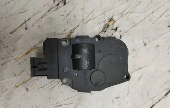 Mercedes-Benz ML W164 Air flap motor/actuator 410475520