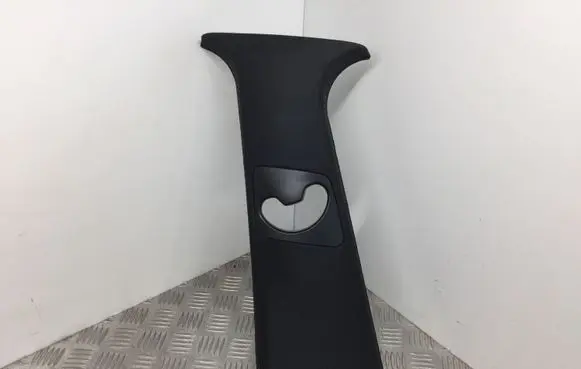BMW X5 E70 (B) pillar trim (top) 7129751 51437129751
