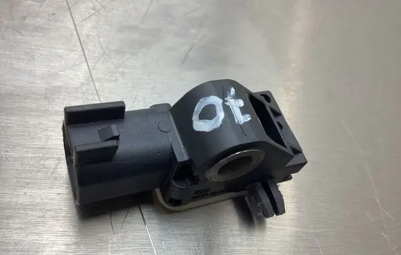Volvo V70 Airbag deployment crash/impact sensor 31264395 702832 251109