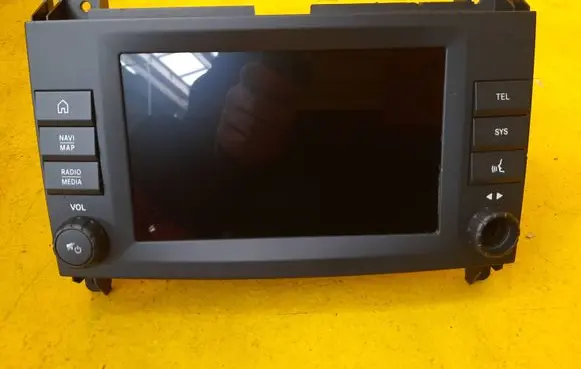 Mercedes-Benz Vito Viano W447 Radio/GPS head unit trim A4479003319 A4479026512 A4479017407