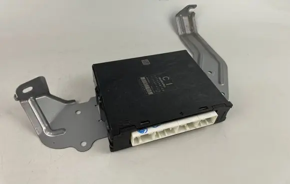 Subaru Outback Engine control unit/module 22765AB760