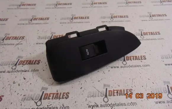 Toyota Prius (XW30) Electric window control switch 7427147060