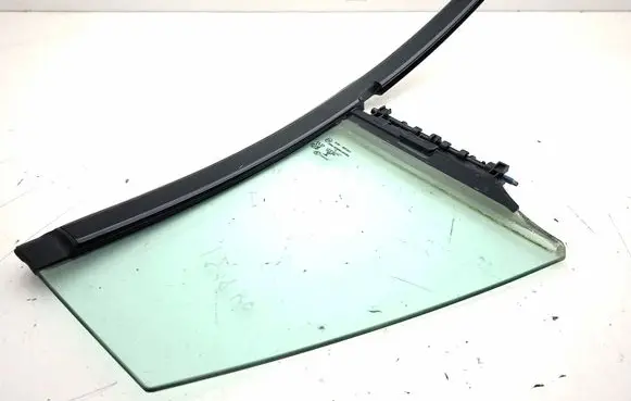 Peugeot 508 II Rear vent window glass 5900911AA 20190710