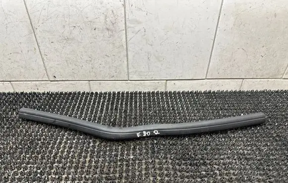 BMW 3 E90 E91 Engine compartment rubber 