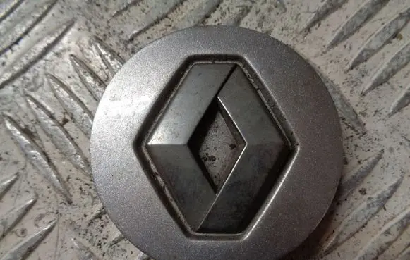 Renault Captur Original wheel cap 8200043899