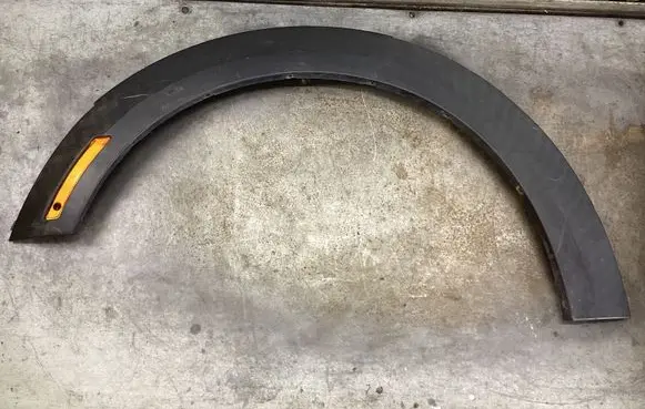 Mini Cooper Countryman R60 Front arch trim 9801881 18008611