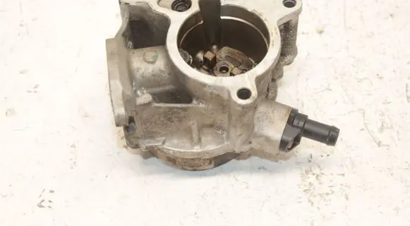 Vacuum pump