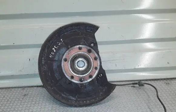 Opel Meriva B Front wheel hub spindle knuckle