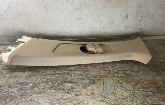 BMW 3 E46 (B) pillar trim (top) 8193779