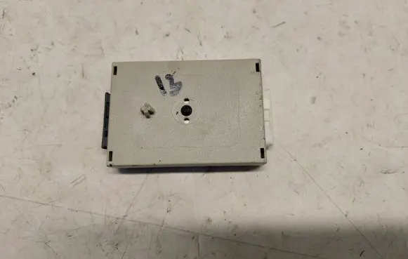 BMW i3 Aerial antenna amplifier 9333438JLK01