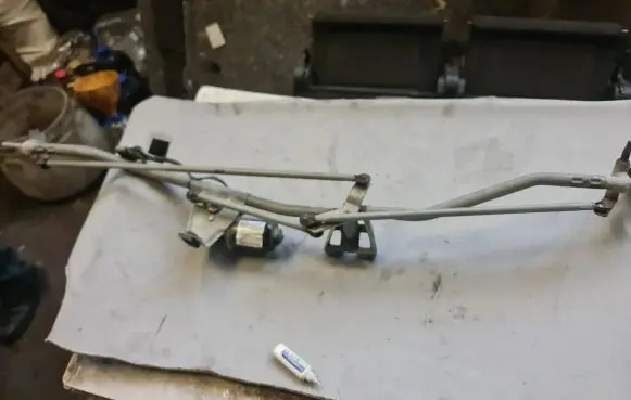 Opel Meriva A Wiper motor 93390344 91498233 566867