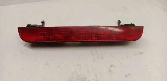 Nissan X-Trail T30 Third/center stoplight P1842