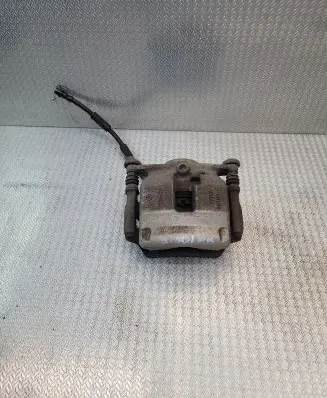 Mercedes-Benz C W205 Front brake caliper