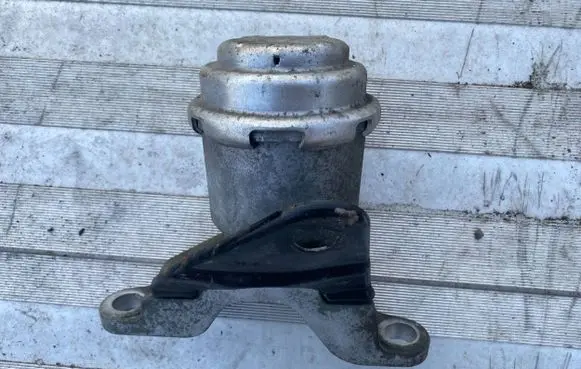 Volvo V60 Engine mount bracket G2934100