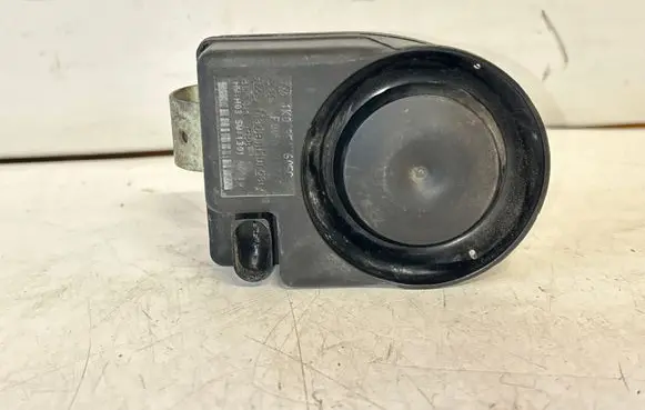 Audi A6 S6 C6 4F Alarm system siren 4F2951285