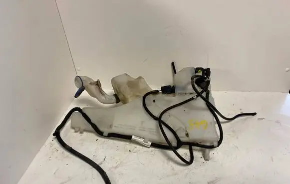 Volvo V50 Windshield washer fluid reservoir/tank 30657122 4N5113K163AC