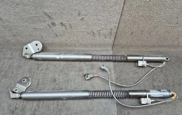 Audi A7 S7 4G Tailgate/trunk strut/damper 4G8827851F 4G8827852F