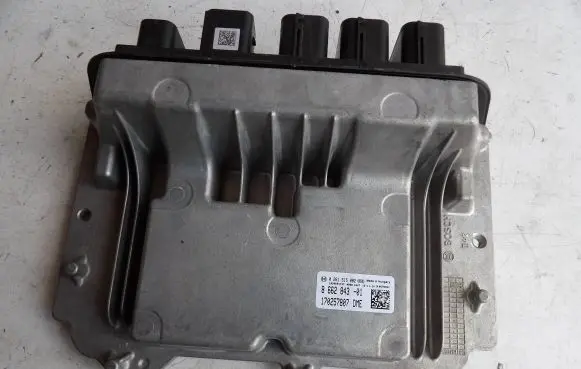 BMW 2 F45 Engine control unit/module 0261S15082 8662843 170257807