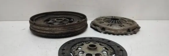 Audi A6 S6 C5 4B Clutch set kit 06b141031G