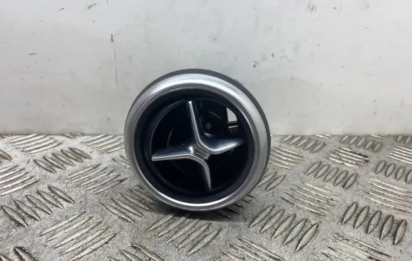 Mercedes-Benz A W176 Dash center air vent grill A1768300354