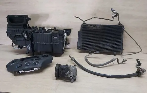 Toyota Yaris Air conditioning (A/C) system set YARISIKLIMA