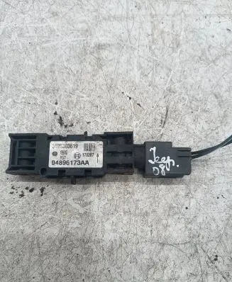 Jeep Grand Cherokee (WK) Airbag deployment crash/impact sensor 04896173AA