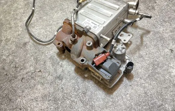Volkswagen Crafter EGR valve 04L131512CG 0209717 7771602