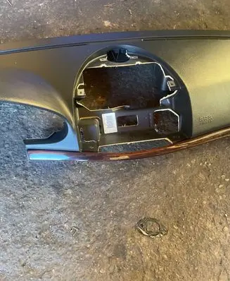 Mercedes-Benz E W211 Dashboard A21168000687