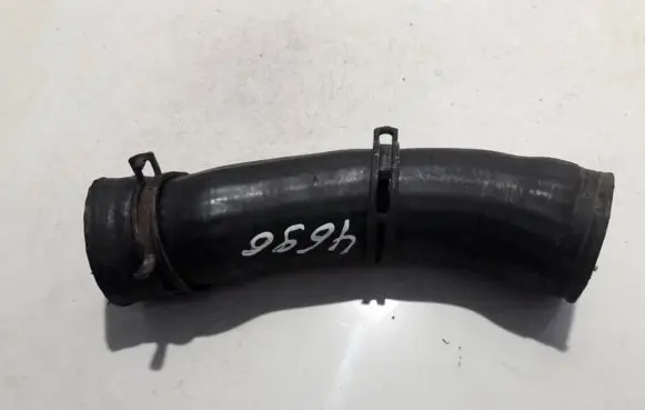 Intercooler hose/pipe