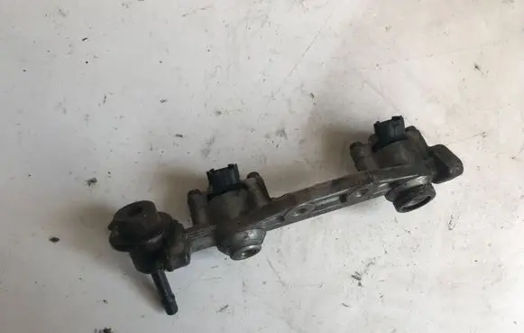 Subaru Legacy Fuel injector