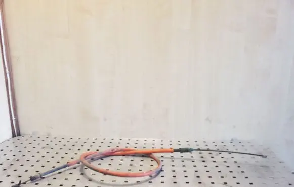 Handbrake/parking brake wiring cable
