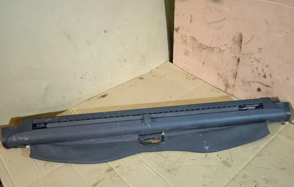 BMW 3 E46 Trunk separation 8233660