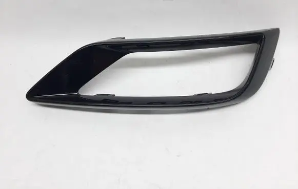 Audi Q8 Quarter panel pressure vent 4M8807513A