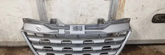 Renault Master III Front bumper upper radiator grill 623100256r