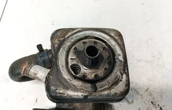 Volvo S70 V70 V70 XC Engine oil radiator 