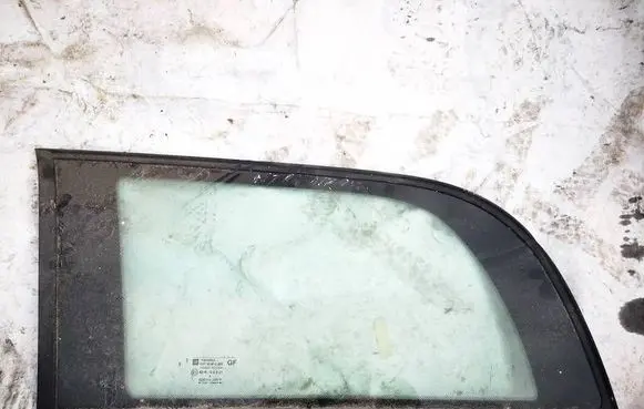Opel Astra G Rear side window as2