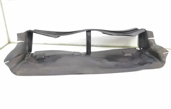 Ford Focus Intercooler air guide/duct channel BM518312A
