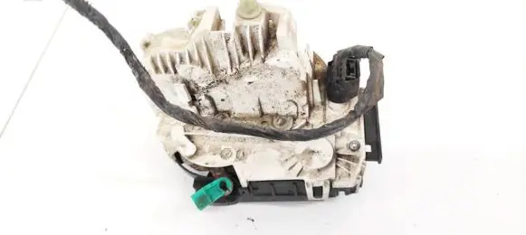 Chrysler Sebring (ST-22 - JR) Rear door lock