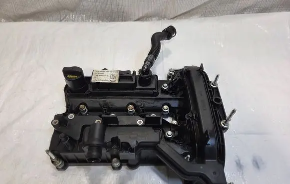 Ford Fiesta Rocker cam cover F1FG6006BA
