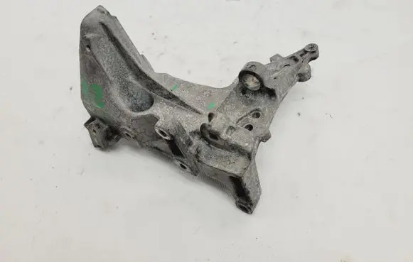 Peugeot Partner Generator/alternator bracket 9685991680